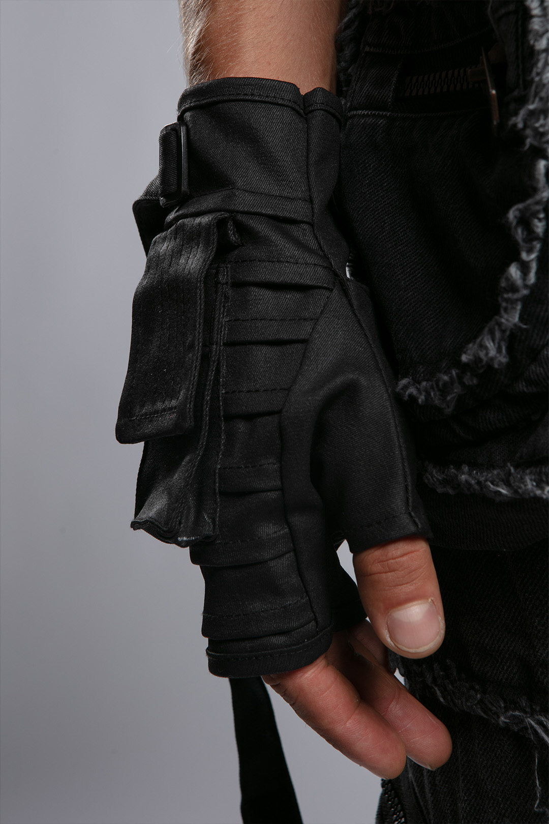 Black gloves
