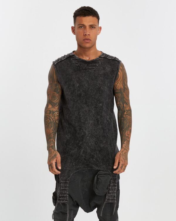 Men's Athlete with Ribbed Shoulders